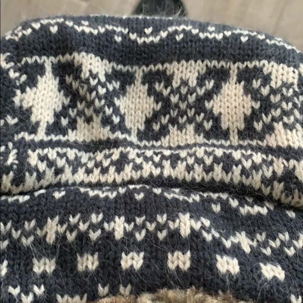 Bundle of 2 trapper hats, 2-3T
